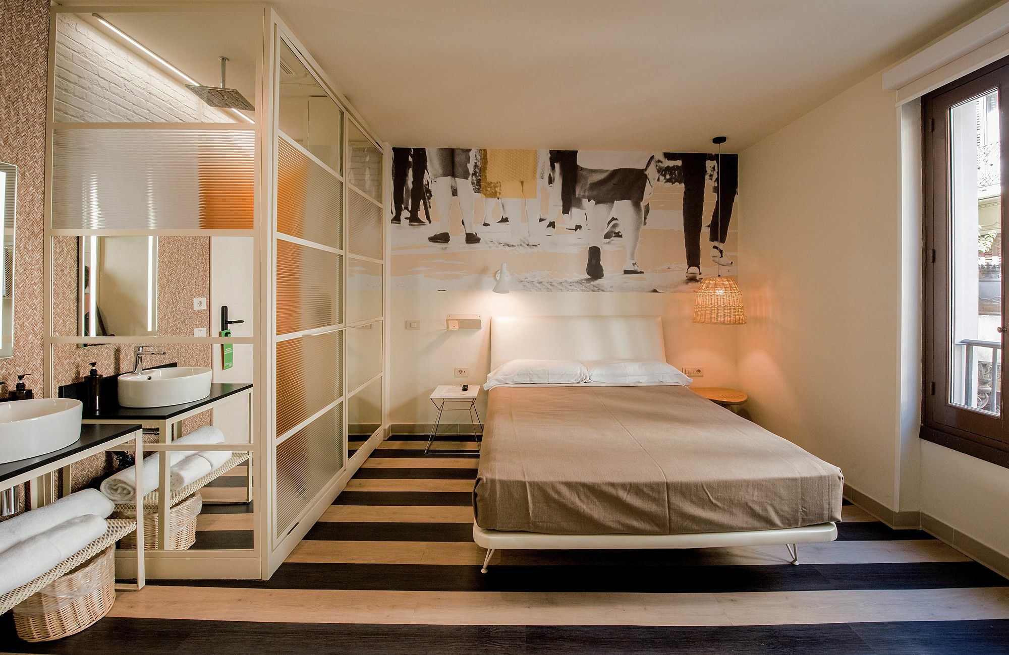 Room Select Sol Madri
